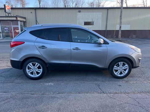 Used 2012 Hyundai Tucson GLS image 4