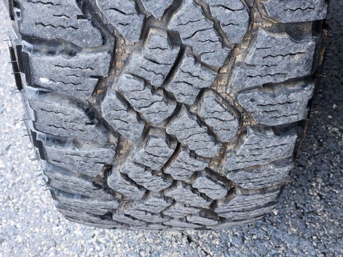 Used 2025 Toyota Tundra SR5 w/ SR5 Premium Package image 11