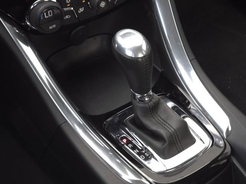 Used 2014 Chevrolet SS image 17