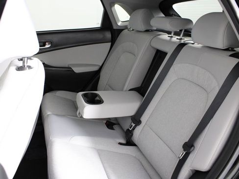 Certified 2023 Hyundai Kona SE image 19