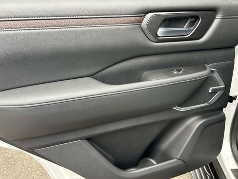 New 2026 Nissan Armada Platinum AWD/4WD image 22