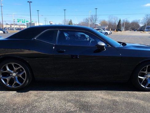Used 2015 Dodge Challenger R/T w/ Quick Order Package 28B R/T image 12