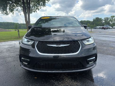 New 2026 Chrysler Pacifica Select FWD image 2