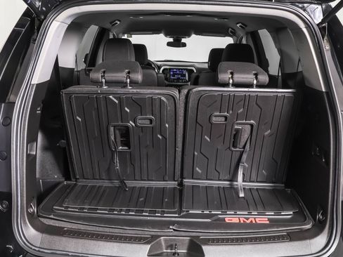 Certified 2023 GMC Acadia SLE w/ LPO, Floor Liner Package image 44