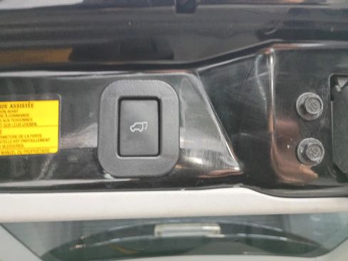 Used 2011 Toyota Sienna XLE image 13