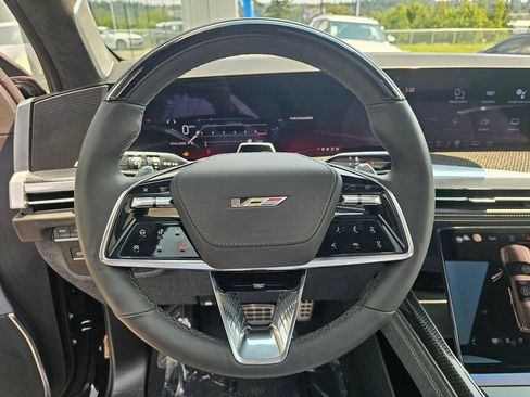 Certified 2026 Cadillac Escalade V w/ LPO, Floor Liner Package AWD/4WD image 28