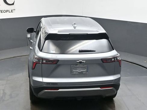 New 2026 Chevrolet Equinox LT w/ Convenience Package II FWD image 35