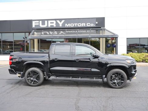 Used 2025 Chevrolet Colorado Z71 w/ Z71 Convenience Package 2 AWD/4WD image 1