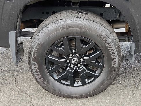 Used 2023 Nissan Frontier SV w/ Midnight Edition Package AWD/4WD image 30