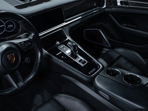 Used 2021 Porsche Panamera Turbo S image 53