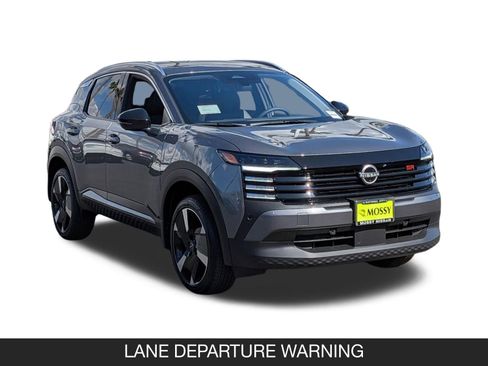 New 2026 Nissan Kicks SR image 2