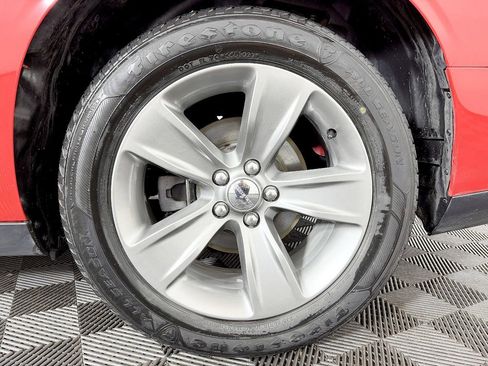 Used 2015 Dodge Challenger SXT w/ Driver Convenience Group RWD image 23