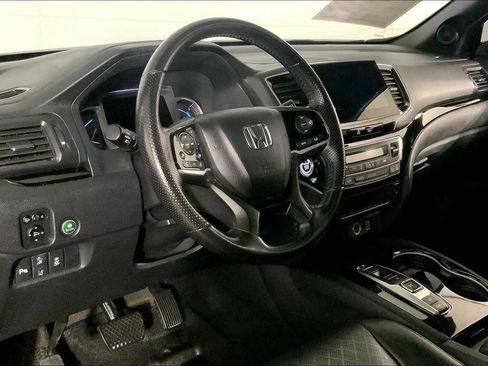 Used 2019 Honda Passport Touring image 14