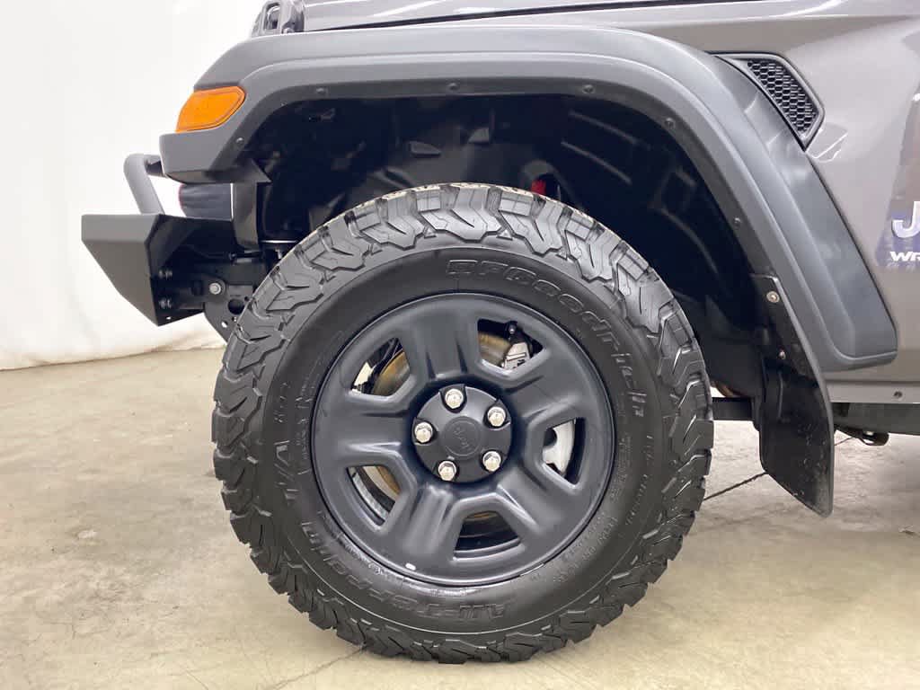 Used 2018 Jeep Wrangler Sport AWD/4WD image 11