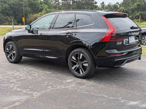 Used 2026 Volvo XC60 B5 Core w/ Protection Package Premier AWD/4WD image 4