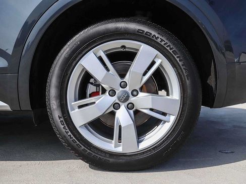 Used 2019 Audi Q5 2.0T Premium Plus w/ Premium Plus Package AWD/4WD image 13