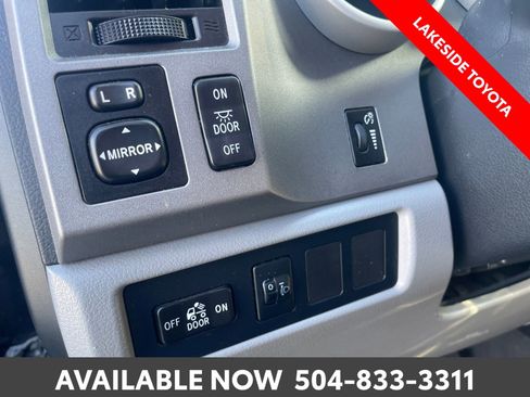 Used 2012 Toyota Tundra 2WD CrewMax w/ SR5 Pkg image 22