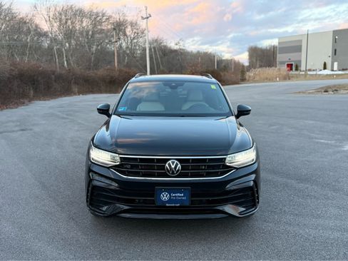 Certified 2023 Volkswagen Tiguan SE R-Line image 2