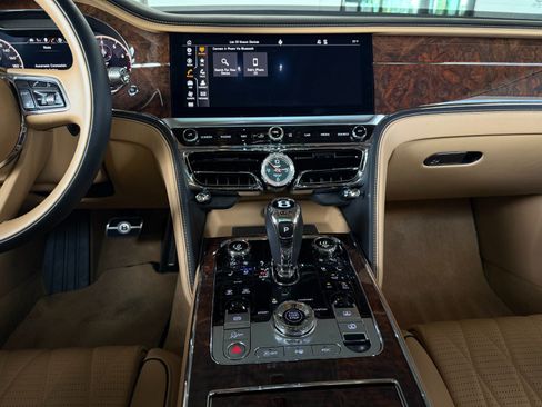Used 2021 Bentley Flying Spur W12 AWD/4WD image 45