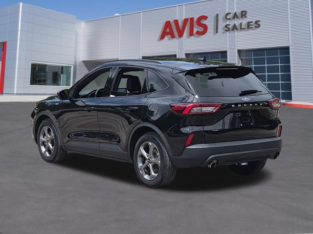 Used 2025 Ford Escape ST-Line FWD image 9