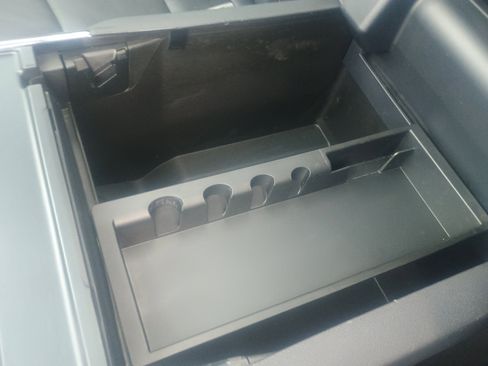 Certified 2021 Ford F150 Lariat w/ Equipment Group 502A High image 26