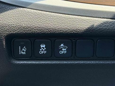 Used 2016 Acura RLX w/ Technology Package FWD image 22