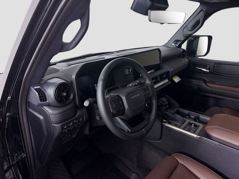 New 2026 Toyota Land Cruiser image 9