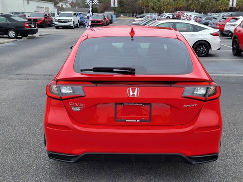 Used 2024 Honda Civic Sport image 3
