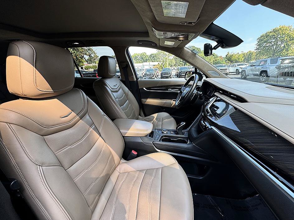 Used 2023 Cadillac XT6 Sport w/ Platinum Package AWD/4WD image 20