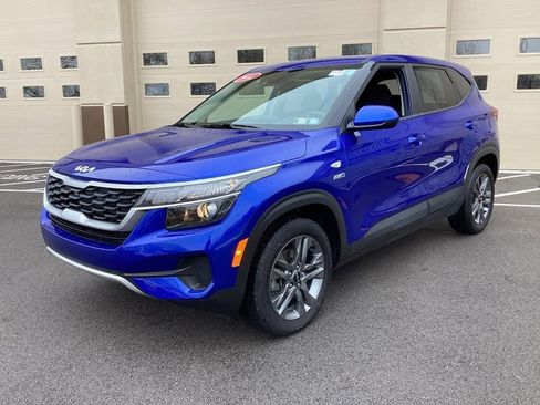 Used 2022 Kia Seltos LX image 4