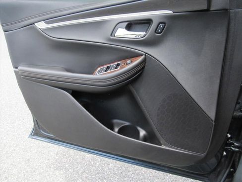 Used 2014 Chevrolet Impala LT FWD image 18