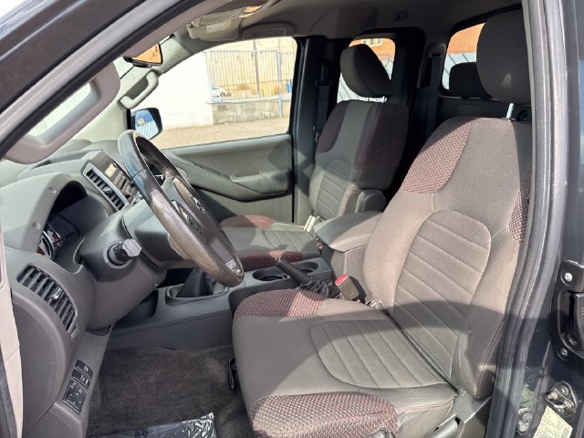 Used 2012 Nissan Frontier PRO-4X AWD/4WD image 9