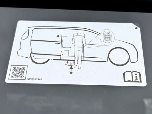 New 2026 Chrysler Pacifica Limited w/ Uconnect Theater Family Group image 10