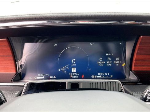 Used 2023 Lincoln Navigator Reserve image 18