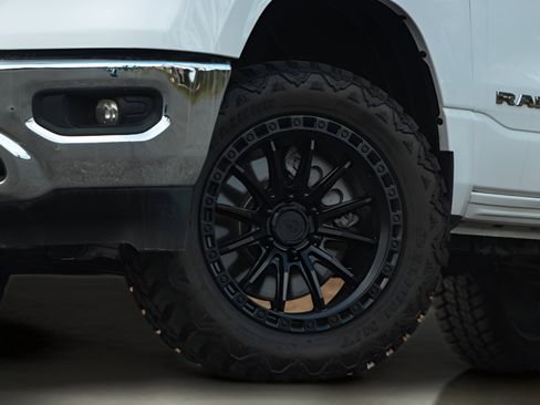 Used 2023 RAM 1500 Big Horn AWD/4WD image 10