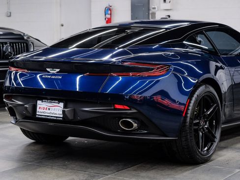 Used 2018 Aston Martin DB11 V12 image 13