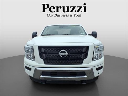 Certified 2024 Nissan Titan SV w/ SV Convenience Package image 9