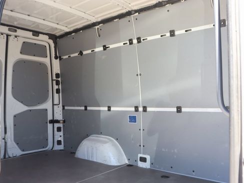 Used 2025 Mercedes-Benz Sprinter 2500 image 14