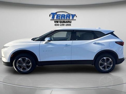 Used 2024 Chevrolet Blazer LT image 3