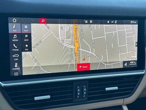 Used 2019 Porsche Cayenne S AWD/4WD image 21