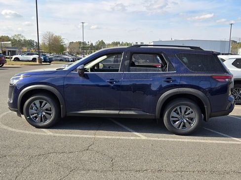 New 2026 Nissan Pathfinder SV AWD/4WD image 2