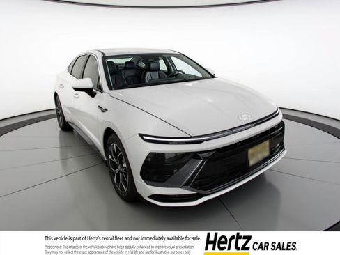 Used 2025 Hyundai Sonata SEL FWD image 1