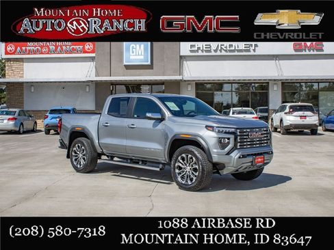 Used 2024 GMC Canyon Denali AWD/4WD image 1