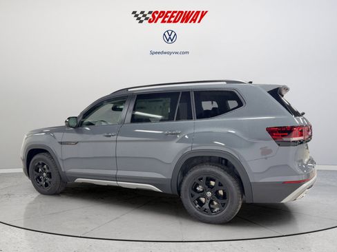 New 2026 Volkswagen Atlas Peak Edition AWD/4WD image 9