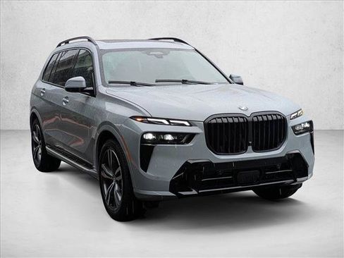 Used 2026 BMW X7 xDrive40i w/ Executive Package AWD/4WD image 6