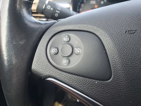 Used 2018 Chevrolet Impala Premier FWD image 26