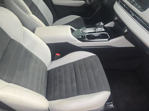 Used 2025 Mitsubishi Outlander SE AWD/4WD image 10