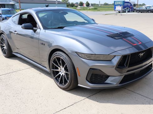 Used 2024 Ford Mustang GT Premium RWD image 3