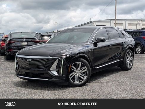Used 2024 Cadillac Lyriq Tech AWD/4WD image 1