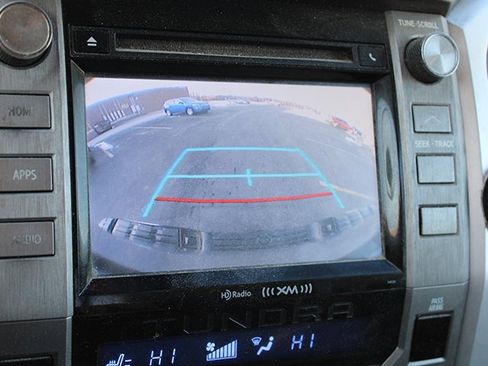 Used 2018 Toyota Tundra Limited w/ Limited Premium Package image 11